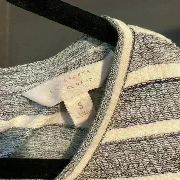 Lauren Conrad blue white women’s striped short sleeve top shirt with bow Sz S - Picture 7 of 10